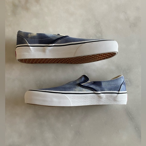 New! Vans
Slip-On VR3 "Cloud" sneakers size 6 men’s 7.5 women’s - Picture 3 of 6